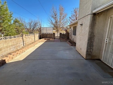 3 bedroom, 2 bath stucco home with attached 2-car garage on a on Valle Vista Golf Course in Arizona - for sale on GolfHomes.com, golf home, golf lot