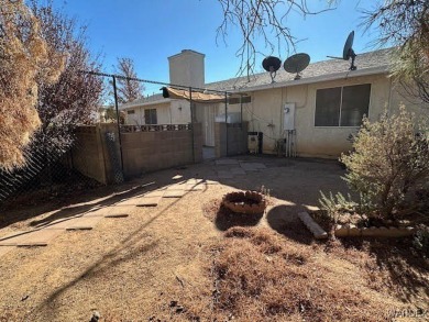 3 bedroom, 2 bath stucco home with attached 2-car garage on a on Valle Vista Golf Course in Arizona - for sale on GolfHomes.com, golf home, golf lot