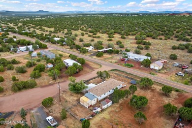 4 Bedroom Site-Built Home: Spacious accommodation suitable for on Silver Creek Golf Club in Arizona - for sale on GolfHomes.com, golf home, golf lot