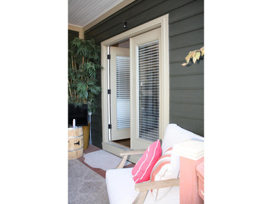 Welcome home to this beautiful well maintained home in Hampton on The Champions Club At Hampton Creek in Tennessee - for sale on GolfHomes.com, golf home, golf lot