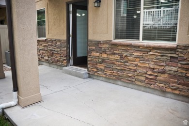 Beautiful 3 bedroom, two and a half bath townhome. New hybrid on The Links At Sleepy Ridge in Utah - for sale on GolfHomes.com, golf home, golf lot