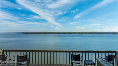 33024 Mockingbird Lane is a striking lakefront retreat that on The Coves Golf Course in Oklahoma - for sale on GolfHomes.com, golf home, golf lot