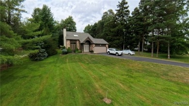 Welcome to 360 Muegel Rd! Location, Location, Location!!!  Right on Transit Valley Country Club in New York - for sale on GolfHomes.com, golf home, golf lot