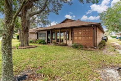 Located in a highly sought-after golf community. 2016 Roof on Shalimar Pointe Golf and Country Club in Florida - for sale on GolfHomes.com, golf home, golf lot