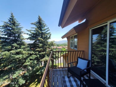 Looking for a great investment or resort-like living?  This home on Homestead Golf Club and Resort in Utah - for sale on GolfHomes.com, golf home, golf lot