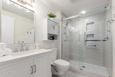 Welcome to this clean, beautifully updated 2-bedroom, 2-bath on Sun City-Willow Creek / Willow Brook  in Arizona - for sale on GolfHomes.com, golf home, golf lot