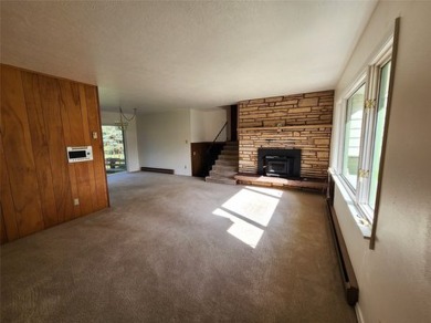 This lovely three-bedroom 2 bath home located in a desirable on Cabinet View Country Club in Montana - for sale on GolfHomes.com, golf home, golf lot