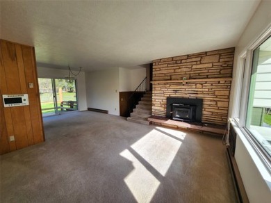 This lovely three-bedroom 2 bath home located in a desirable on Cabinet View Country Club in Montana - for sale on GolfHomes.com, golf home, golf lot