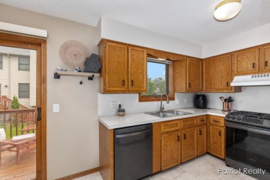 OFFER DEADLINE -- THURSDAY, MAY 29, 12 NOON -- Enjoy carefree on Indian Trails Golf Course in Michigan - for sale on GolfHomes.com, golf home, golf lot