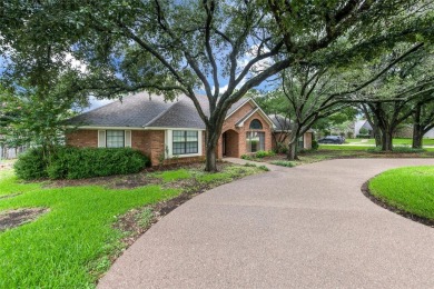 Get Your Golf Clubs Ready! Brand new custom plantation shutters on Ridgewood Country Club in Texas - for sale on GolfHomes.com, golf home, golf lot