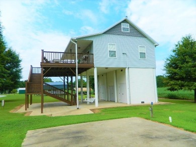 Perfect Getaway!  Custom built river home.  2 bedrooms, bath on on Tennessee River Golf Club in Tennessee - for sale on GolfHomes.com, golf home, golf lot