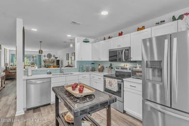 Beautifully Updated and Fully Furnished!SELLER OFFERING UP TO $3 on Stillwaters Golf and Country Club in Alabama - for sale on GolfHomes.com, golf home, golf lot