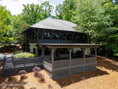 Beautifully Updated and Fully Furnished!SELLER OFFERING UP TO $3 on Stillwaters Golf and Country Club in Alabama - for sale on GolfHomes.com, golf home, golf lot