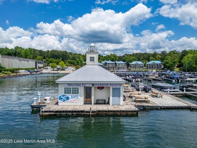 Beautifully Updated and Fully Furnished!SELLER OFFERING UP TO $3 on Stillwaters Golf and Country Club in Alabama - for sale on GolfHomes.com, golf home, golf lot