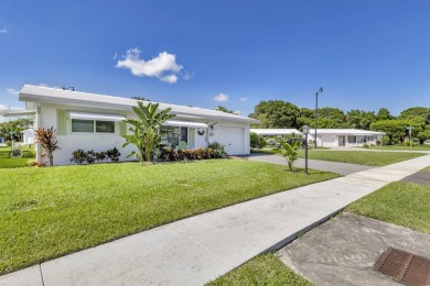 Pompano Beach Single Family 2BR/2BA with a 1 Car Garage on Leisureville Community Association in Florida - for sale on GolfHomes.com, golf home, golf lot