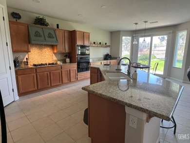 Beautiful well-kept home on the golf course in the highly on Rio Bravo Country Club in California - for sale on GolfHomes.com, golf home, golf lot