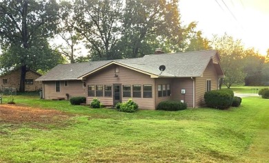 Impeccably Maintained Ranch on a  1/2 -Acre Lot and located on Baxter Country Club in Kansas - for sale on GolfHomes.com, golf home, golf lot