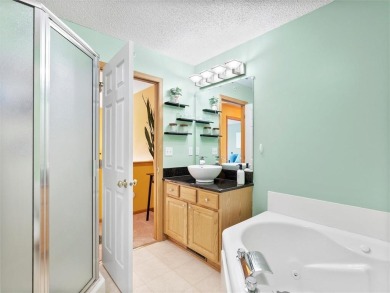 This one's for you! This bright and cheerful multi-level on Arbor Pointe Golf Club in Minnesota - for sale on GolfHomes.com, golf home, golf lot