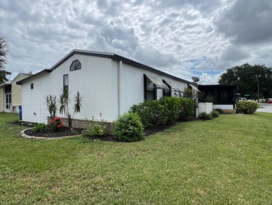 2 bed | 2 Bath | 924 Sq Ft | Lot 905 | $69,900    Welcome to the on Lake Henry Golf Club in Florida - for sale on GolfHomes.com, golf home, golf lot