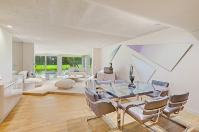 Beautifully maintained 3-bedroom townhouse in a sought-after 55+ on Fountains Golf and Country Club in Florida - for sale on GolfHomes.com, golf home, golf lot