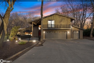 EXQUISITE home at the Golf & Country Club! 5 BR, 4.5 Baths on Washington Golf and Country Club in Iowa - for sale on GolfHomes.com, golf home, golf lot