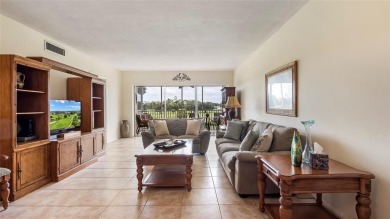 Beautiful and well maintained 2 bed and 2 bath condo in Palm on Palm-Aire Country Club and Resort - Palms in Florida - for sale on GolfHomes.com, golf home, golf lot