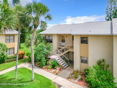 Tranquility and amazing golf course views with this inviting 2 on Mallards Landing Golf Course in Florida - for sale on GolfHomes.com, golf home, golf lot