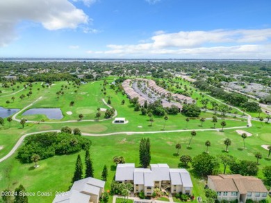 Tranquility and amazing golf course views with this inviting 2 on Mallards Landing Golf Course in Florida - for sale on GolfHomes.com, golf home, golf lot