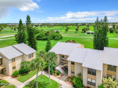 Tranquility and amazing golf course views with this inviting 2 on Mallards Landing Golf Course in Florida - for sale on GolfHomes.com, golf home, golf lot