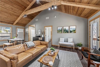 Leave behind the hustle and bustle of everyday life and unwind on White Path Golf Club in Georgia - for sale on GolfHomes.com, golf home, golf lot