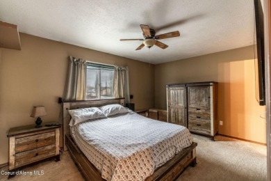 Price reduced! Now's the time to own this spacious home on a on Prairie Falls Golf Club in Idaho - for sale on GolfHomes.com, golf home, golf lot