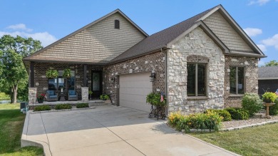 Charming LAKEFRONT RANCH WITH WALKOUT BASEMENT WITH OVER 3300 on Lake of Four Seasons Country Club in Indiana - for sale on GolfHomes.com, golf home, golf lot
