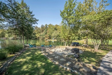 Discover the perfect Innsbrook getaway in this updated ranch on Innsbrook Resort Golf Course in Missouri - for sale on GolfHomes.com, golf home, golf lot