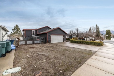 Price reduced! Now's the time to own this spacious home on a on Prairie Falls Golf Club in Idaho - for sale on GolfHomes.com, golf home, golf lot