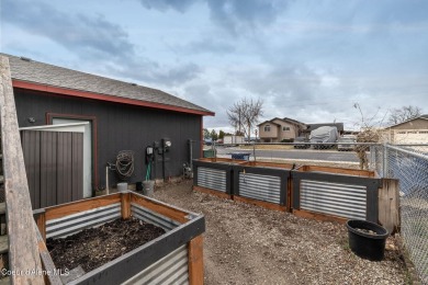 Price reduced! Now's the time to own this spacious home on a on Prairie Falls Golf Club in Idaho - for sale on GolfHomes.com, golf home, golf lot