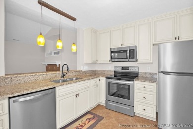 MOTIVATED SELLER - $2,500 IN CLOSING COSTS & REMAINIG HOME on Kings Grant Golf and Country Club in North Carolina - for sale on GolfHomes.com, golf home, golf lot