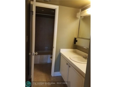 Lovely, Spacious, Immaculate 1 Bedroom + 2 bath condo in Gated on Pembroke Lakes Golf Club in Florida - for sale on GolfHomes.com, golf home, golf lot