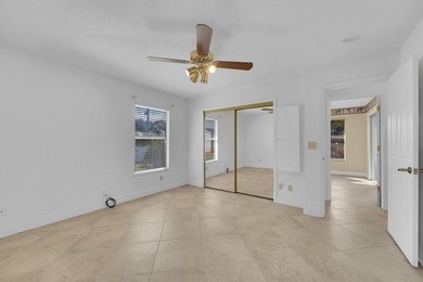 2023 ROOF!! Spacious, Well-Maintained Holiday Pines Pool/Spa on Island Pines Golf Club in Florida - for sale on GolfHomes.com, golf home, golf lot