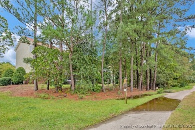 MOTIVATED SELLER - $2,500 IN CLOSING COSTS & REMAINIG HOME on Kings Grant Golf and Country Club in North Carolina - for sale on GolfHomes.com, golf home, golf lot