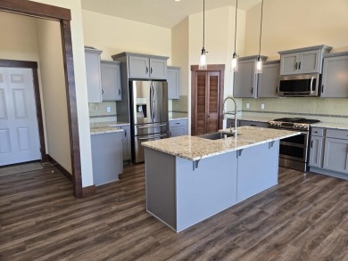This home is like new.  It was a stopover place for the Owners on Deer Park Golf Club in Washington - for sale on GolfHomes.com, golf home, golf lot