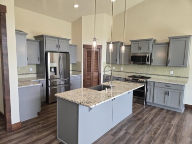 This home is like new.  It was a stopover place for the Owners on Deer Park Golf Club in Washington - for sale on GolfHomes.com, golf home, golf lot