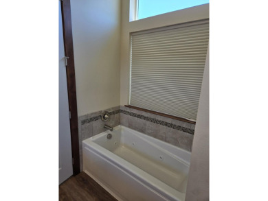 This home is like new.  It was a stopover place for the Owners on Deer Park Golf Club in Washington - for sale on GolfHomes.com, golf home, golf lot