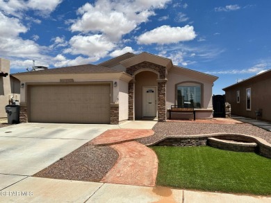 Beautiful Mesquite Hills home with Refrigerated Air! This 4 on Painted Dunes Desert Golf Course in Texas - for sale on GolfHomes.com, golf home, golf lot
