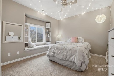 Welcome home to this beautiful 4-bedroom, 2.5-bath, two-story on Hunters Point Golf Club in ID - for sale on GolfHomes.com, golf home, golf lot