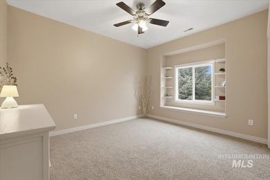 Welcome home to this beautiful 4-bedroom, 2.5-bath, two-story on Hunters Point Golf Club in ID - for sale on GolfHomes.com, golf home, golf lot