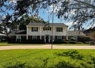 $100K PRICE CUT FROM ORIGINAL- REMODEL THIS BEAUTIFUL HOME TO on Bradenton Country Club in Florida - for sale on GolfHomes.com, golf home, golf lot