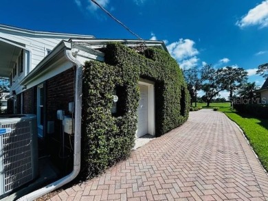 $100K PRICE CUT FROM ORIGINAL- REMODEL THIS BEAUTIFUL HOME TO on Bradenton Country Club in Florida - for sale on GolfHomes.com, golf home, golf lot