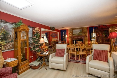 Beautiful townhome in the desirable Knollwood Village! This on Knollwood Fairways and Driving  in North Carolina - for sale on GolfHomes.com, golf home, golf lot