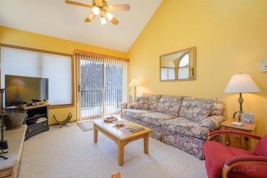 Beautifully appointed 2 bed, 2 bath end-unit Valleywood Golf on Eagle Ridge Inn and Resort in Illinois - for sale on GolfHomes.com, golf home, golf lot