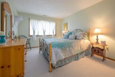 Beautifully appointed 2 bed, 2 bath end-unit Valleywood Golf on Eagle Ridge Inn and Resort in Illinois - for sale on GolfHomes.com, golf home, golf lot